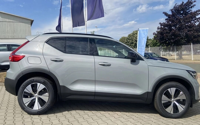 Volvo XC 40 cena 186600 przebieg: 1, rok produkcji 2024 z Drawno małe 56